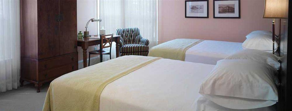 Beach Spa Bed & Breakfast Βιρτζίνια Μπιτς Εξωτερικό φωτογραφία