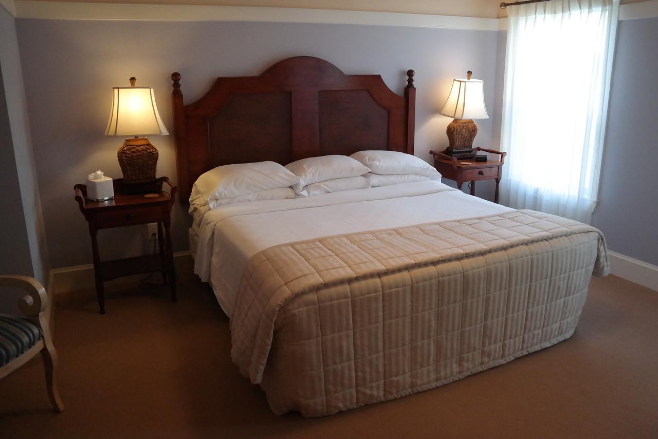 Beach Spa Bed & Breakfast Βιρτζίνια Μπιτς Δωμάτιο φωτογραφία