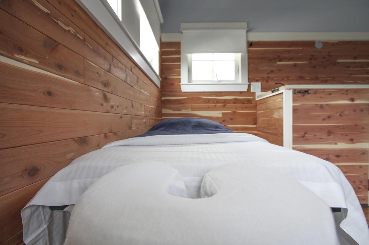 Beach Spa Bed & Breakfast Βιρτζίνια Μπιτς Εξωτερικό φωτογραφία